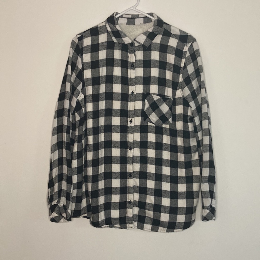 Flannel Black and White Checkered Fleeced Lined Fuzzy FLuffy Long Sleeve